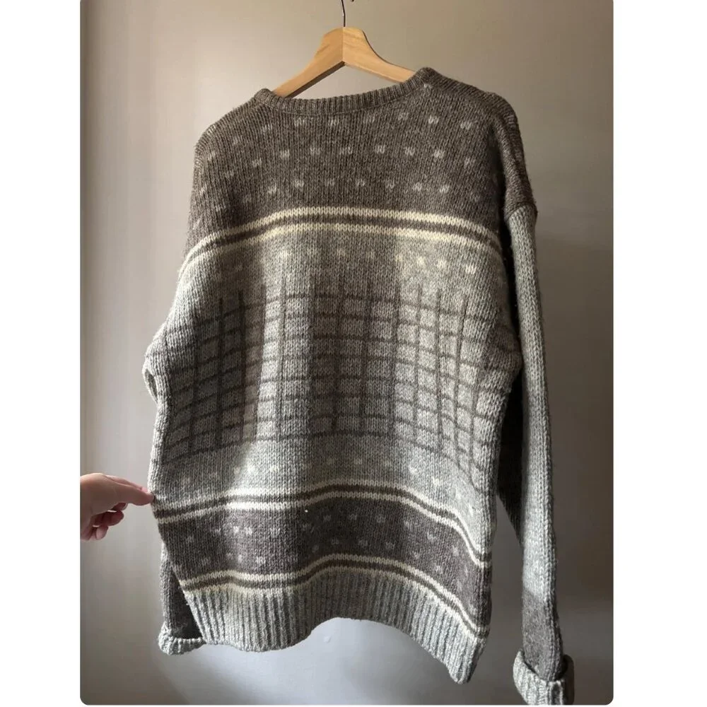 1970s Thick Scandinavian Wool Tundra Sweater | Vintage Canadian-made Patterned K - Picture 3 of 6